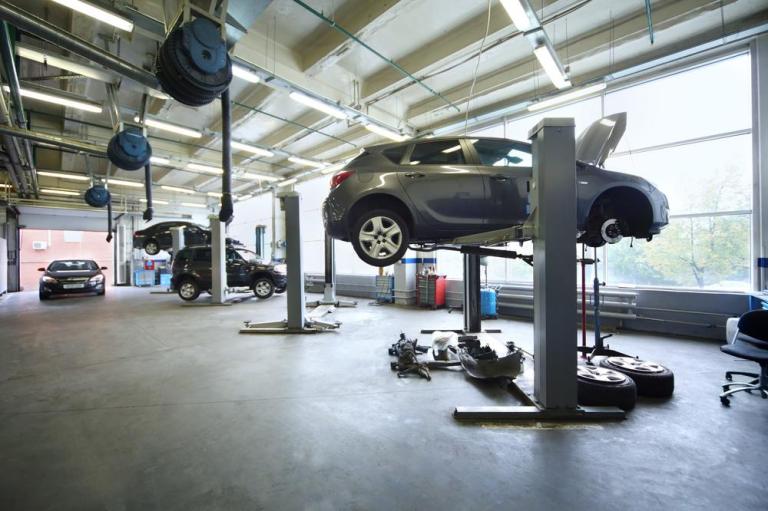 Quand faire réviser votre automobile à Saint-Donan ?